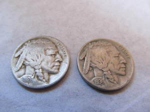 lot 35 image: BUFFALO NICKELS