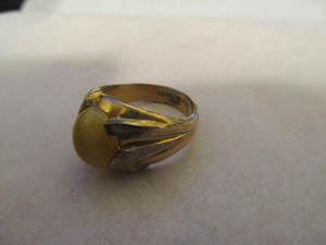 lot 52 image: 10 K GOLD RING