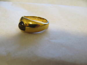 lot 53 image: TIGERS EYE RING