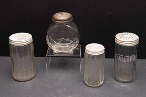 lot 16 image: Three Vintage Spice Jars  Vintage Nashs Mustard Glass Jar with Embossed Clock Face