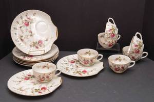 lot 23 image: Shell-Shaped Luncheon Plate & Cup Set  Pink Roses, Gold Trim