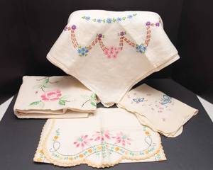 lot 52 image: Vintage Hand-Embroidered Tablecloths & Table Runners  Set of 4