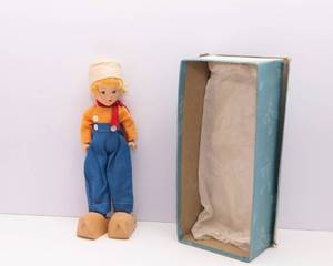 lot 36 image: Vintage Alexander Doll Company Dutch Doll