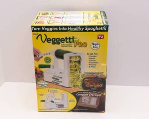 lot 30 image: As Seen on TV  Veggetti Pro Spiralizer, New in Box