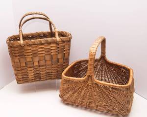lot 43 image: Set of Two Baskets