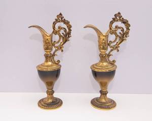 lot 22 image: Vintage Elegant Brass Mantel Pitchers  Set of 2