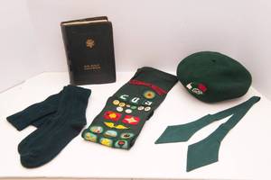 lot 17 image: Vintage Girl Scout Handbook & Uniform Accessories