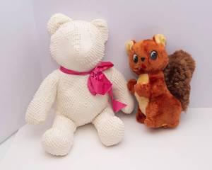 lot 60 image: Two Vintage Stuffed Animals