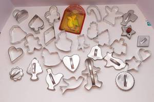 lot 49 image: Variety of Cookie Cutters