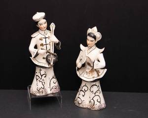 lot 76 image: Two Vintage Mid-Century Asian-Themed Ceramic Figurines  1950s, Enesco Imports Japan