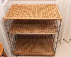 lot 50 image: Small Wicker Shelf with Metal Frame