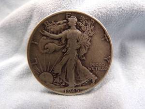 lot 8 image: 1945 Walking Liberty Half Dollar Coin 90% Silver