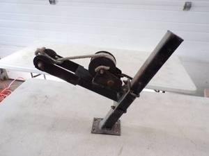 lot 25 image: Boat Trailer winch and Bracket