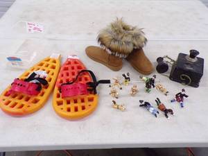 lot 41 image: Vintage Phone, Spanish and US Ceramic Solders, Snow Boots and Snow Shoes