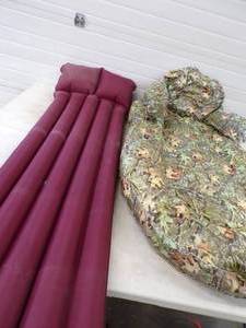 lot 51 image: Pair of Inflatables Water Toys