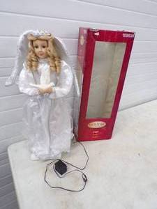 lot 53 image: Angel lights up and Moves