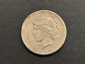 lot 18 image: 1928 Peace Dollar KEY DATE Only 360,649 Minted