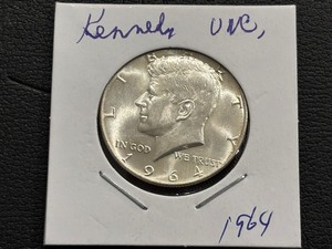lot 28 image: 1964 Kennedy Half Dollar Uncirculated