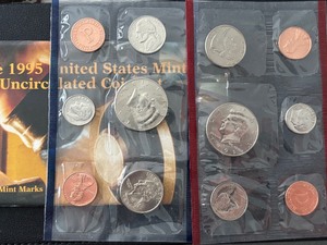 lot 64 image: 1995 P & D Mint Set