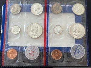 lot 46 image: 1960 P & D Mint Set