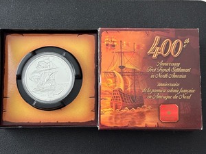 lot 41 image: 2004 Canada Uncirculated Dollar