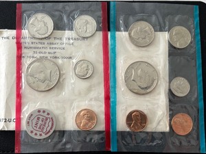 lot 60 image: 1972 P & D Mint Set