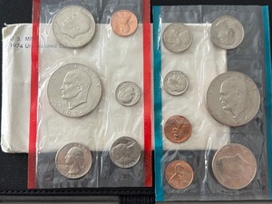 lot 62 image: 1974 P & D Mint Set