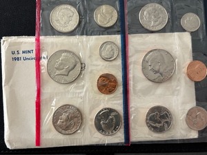 lot 64 image: 1981 P & D Mint Set