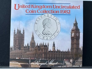 lot 116 image: 1982 United Kingdom Coin Collection