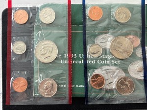 lot 159 image: 1993 P & D Mint Set