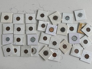 lot 120 image: Assorted Coins