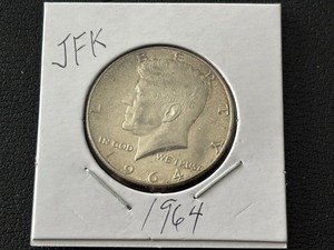 lot 124 image: 1964 Kennedy Half Dollar