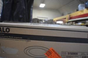 lot 15 image: Recessed Trim