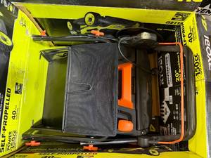 lot 102 image: WEN DT1516 16-Inch 15-Amp 2-in-1 Electric Dethatcher and Scarifier with Collection Bag