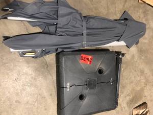 lot 60 image: PURPLE LEAF 9 ft. Square High-Quality Aluminum Cantilever Outdoor Patio Umbrella with Stand, Gray Customer Returns See Pictures