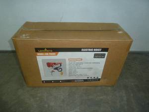lot 32 image: Landhero Electric Hoist