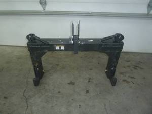 lot 96 image: Wolverine 3 Point Quick Attach Adapter