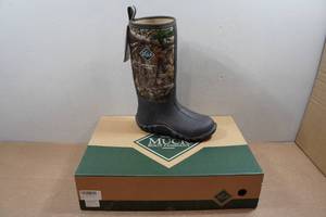 lot 8 image: Muck Boots Mens Fieldblazer Classic Fleece Boots - Size 5