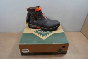 lot 36 image: Muck Boots Mens Apex Mid Zip Boots - Size 15