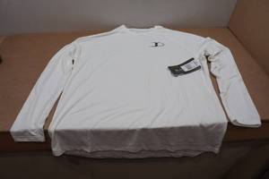 lot 43 image: Blackfish Swift UPFCooling Long Sleeve - XL