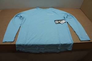 lot 52 image: Blackfish Angler UPFCooling Long Sleeve - Medium