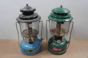 lot 62 image: 2 Coleman Lanterns