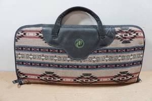 lot 84 image: ThompsonCenterfire Tapestry Gun Case