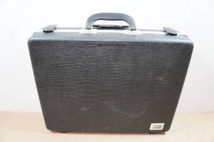 lot 91 image: Doskocil Four Handgun Deluxe Case