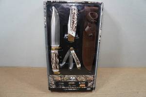 lot 138 image: Mossy Oak Stag Finish Knife Set