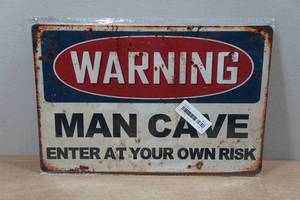 lot 173 image: Novelty Metal Sign - Warning