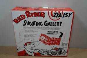 lot 179 image: Daisy Red Ryder Shooting Gallery Kit