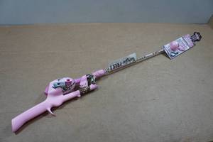 lot 197 image: Realtree Edge Youth Tangle Free Fishing Rod