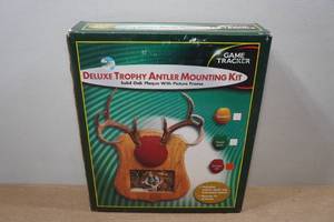 lot 213 image: Deluxe Trophy Antler Mounting Kit