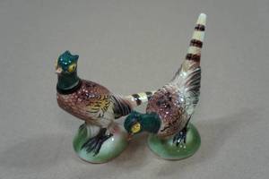 lot 226 image: Vintage Salt & Pepper Shaker Set - Pheasant